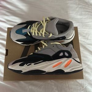 Yeezy Boost 700